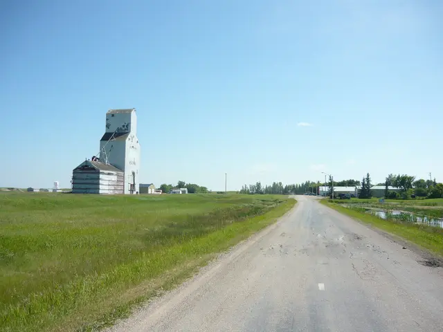 Grain elevator on First Avenue