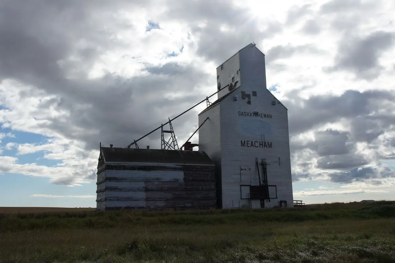 The Meacham grain elevator, 2012
